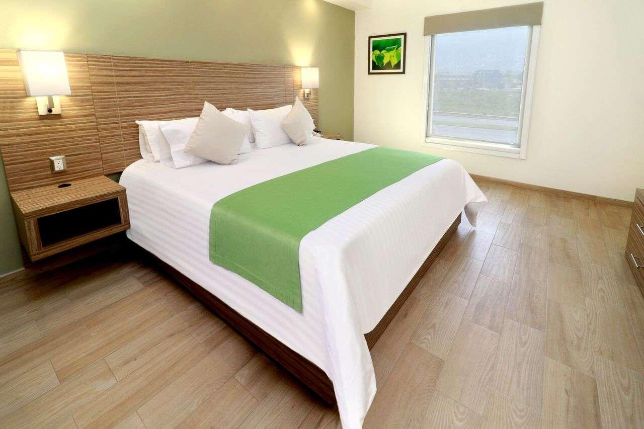 Wyndham Garden Monterrey Valle Real Exterior photo