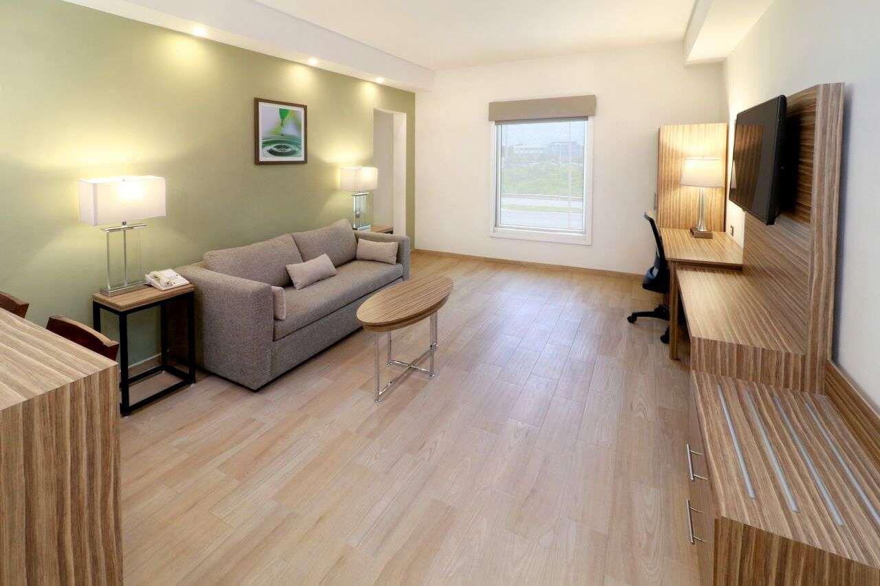 Wyndham Garden Monterrey Valle Real Exterior photo