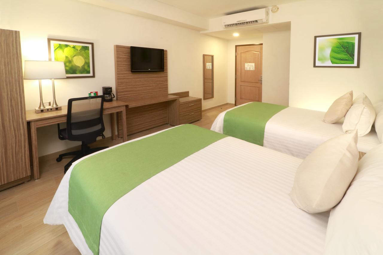 Wyndham Garden Monterrey Valle Real Exterior photo